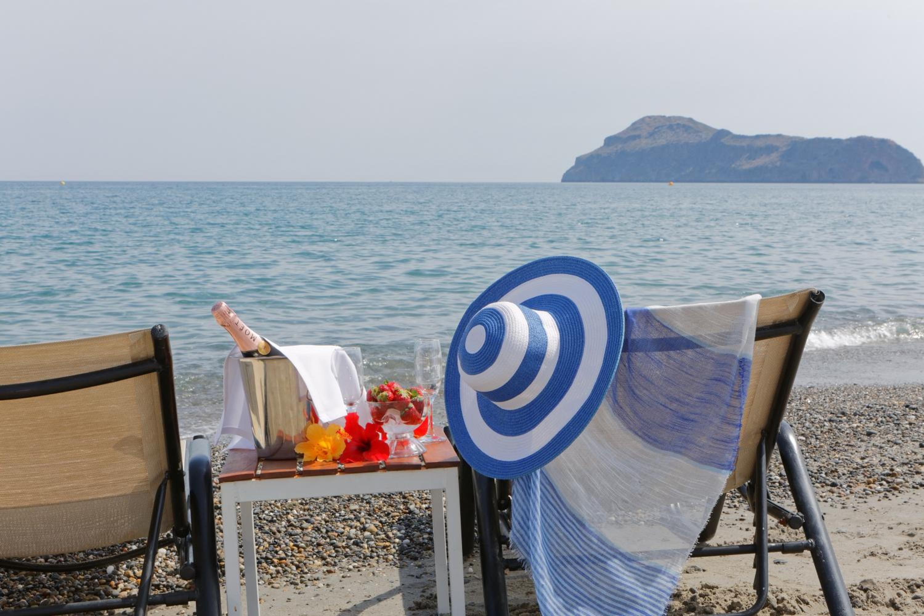 Фото Indigo Mare Hotel Apartments