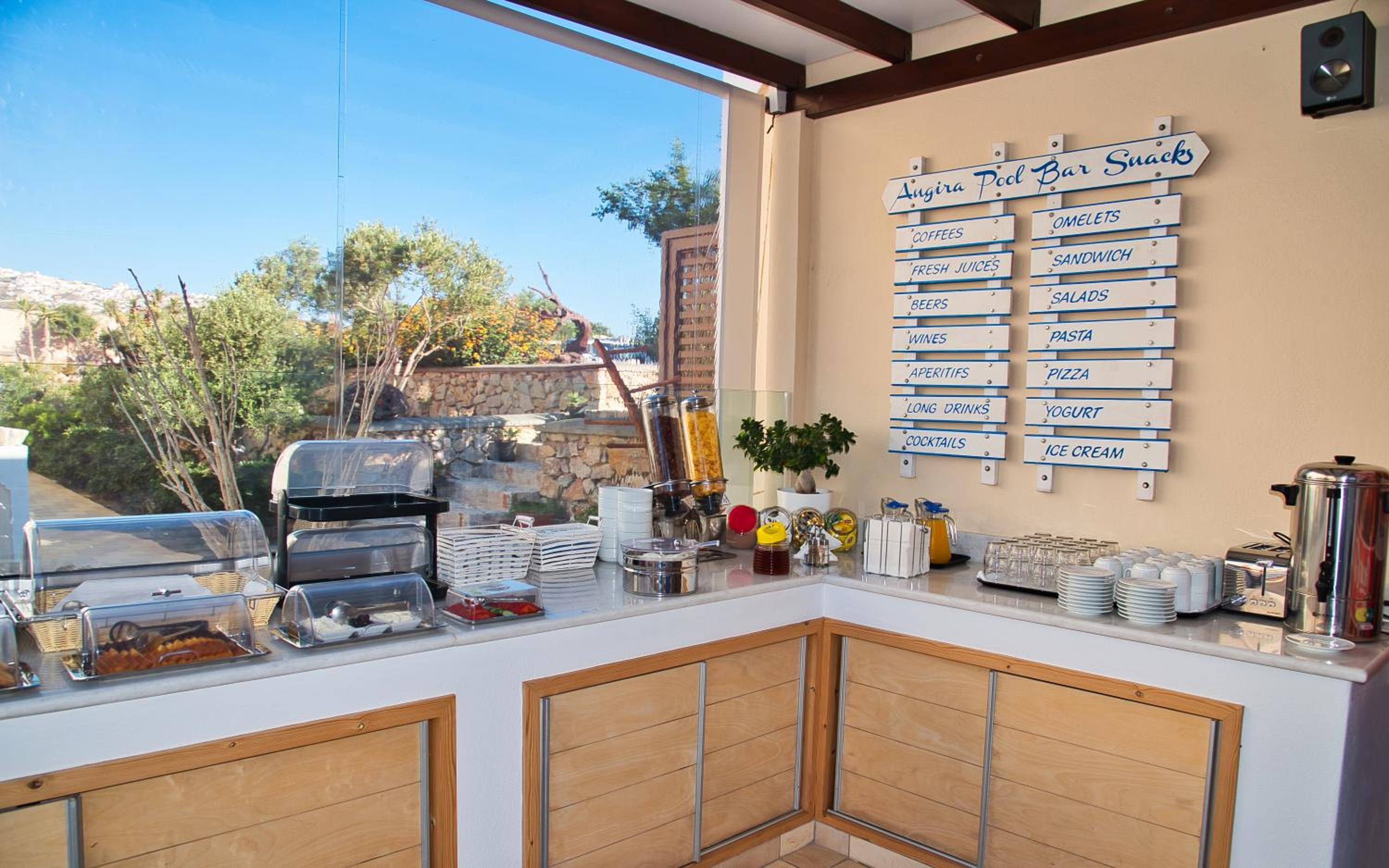 Фото Villa Angira