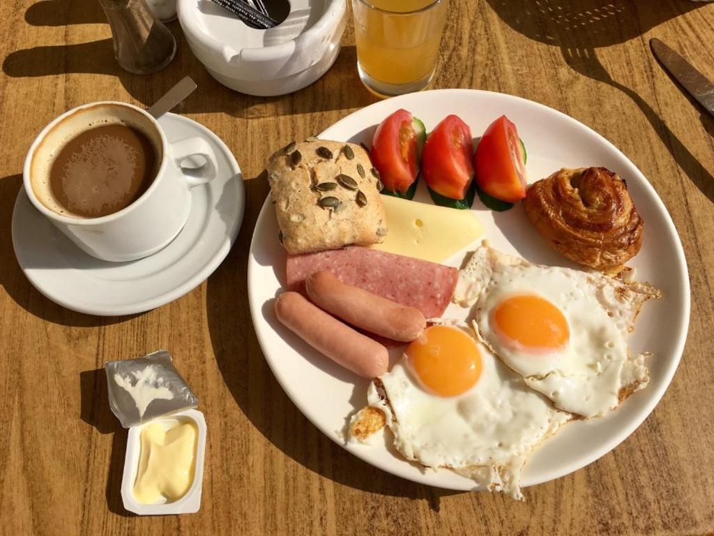 Фото Petrosana Hotel Apts