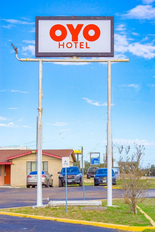 Гостиница Oyo Hotel Beeville - Us 181