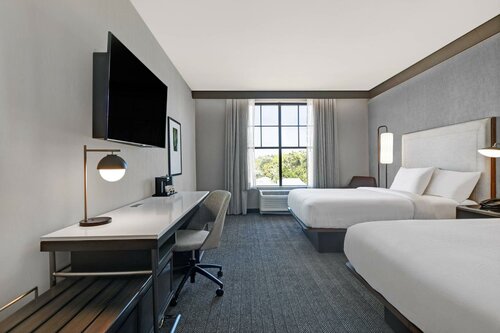Гостиница Courtyard by Marriott Manhattan