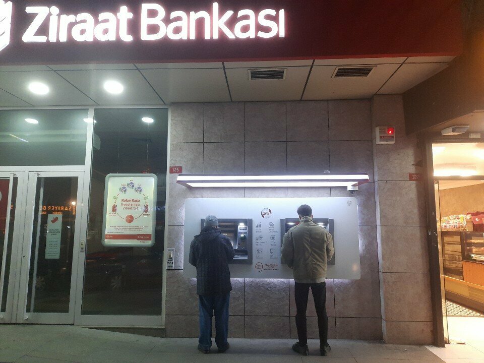 ATM Ziraat Bank, Istanbul, photo