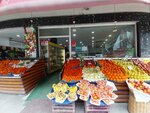 Plus4 Mini Market (Istanbul, Bayrampasa, Millet Avenue, 124A) ، متجر بيع خضر خضروات طازجة