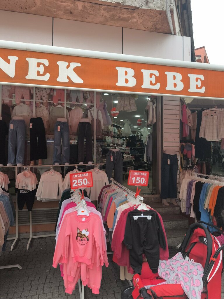 Children's clothing store Ornek Bebe, Istanbul, photo