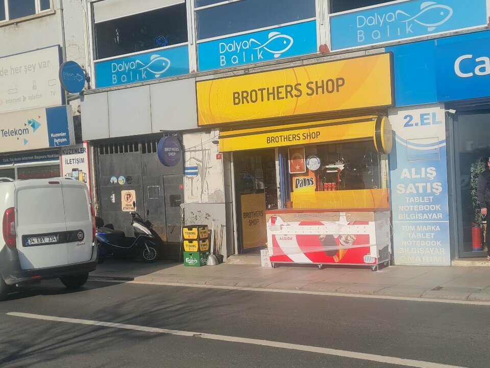 Beer shop Brothers Liquor Buffet, Istanbul, photo