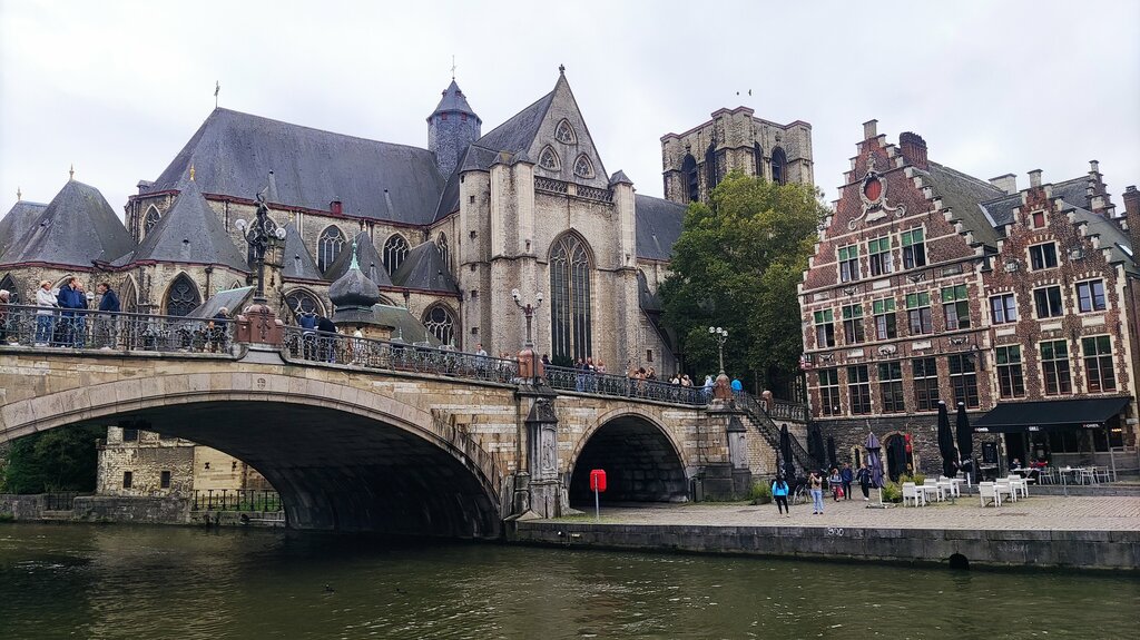 Catholic church St. Michael's Church, Ghent, photo
