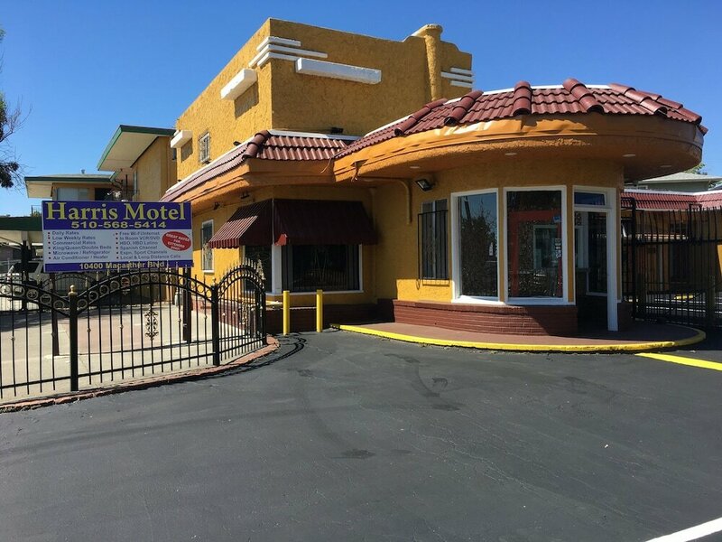 Гостиница Harris Motel в Сан Леандро