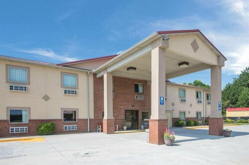 Гостиница Econo Lodge Inn & Suites Rockmart