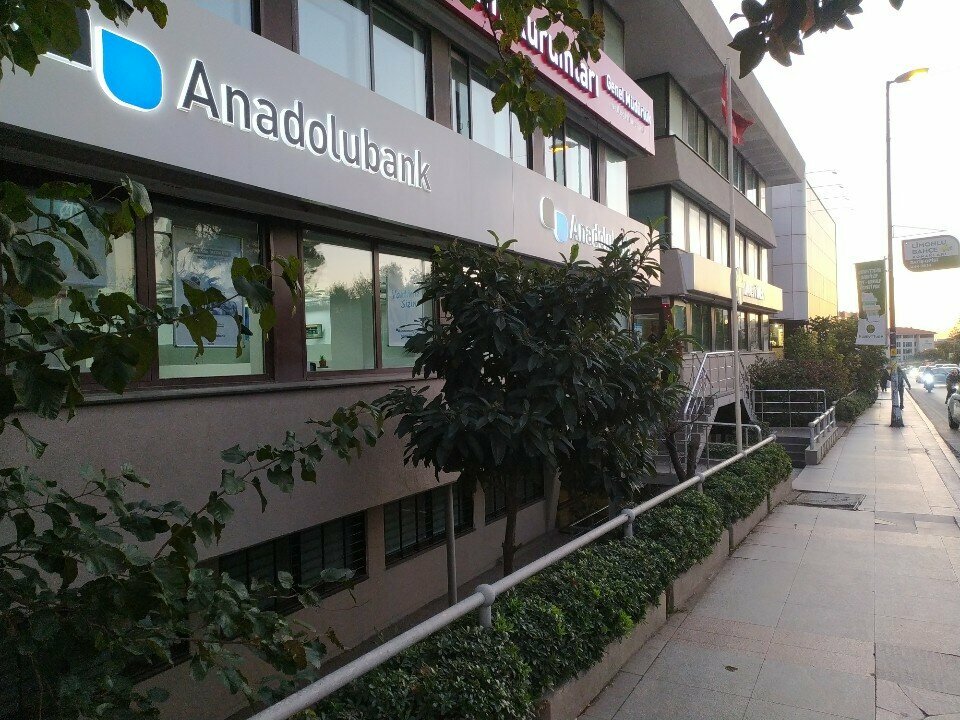 Bank Anadolubank Altunizade Branch, Istanbul, photo