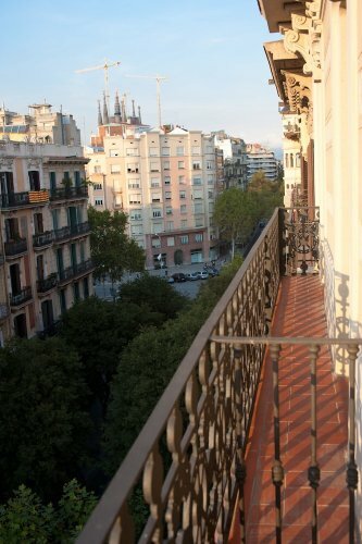 Фото Fuster Apartments by Aspasios