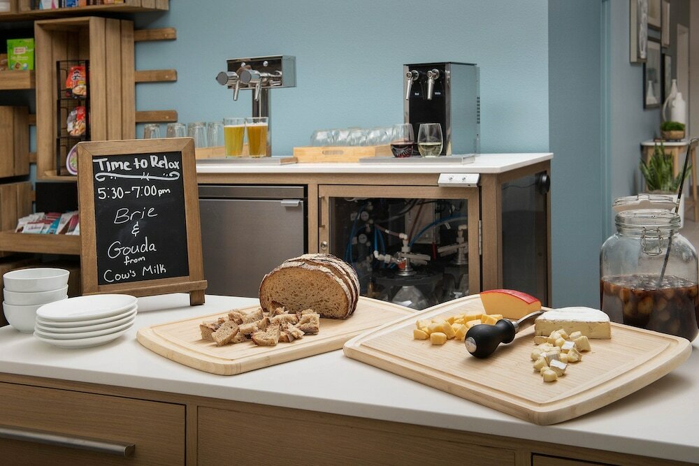 Фото Element Portland Beaverton