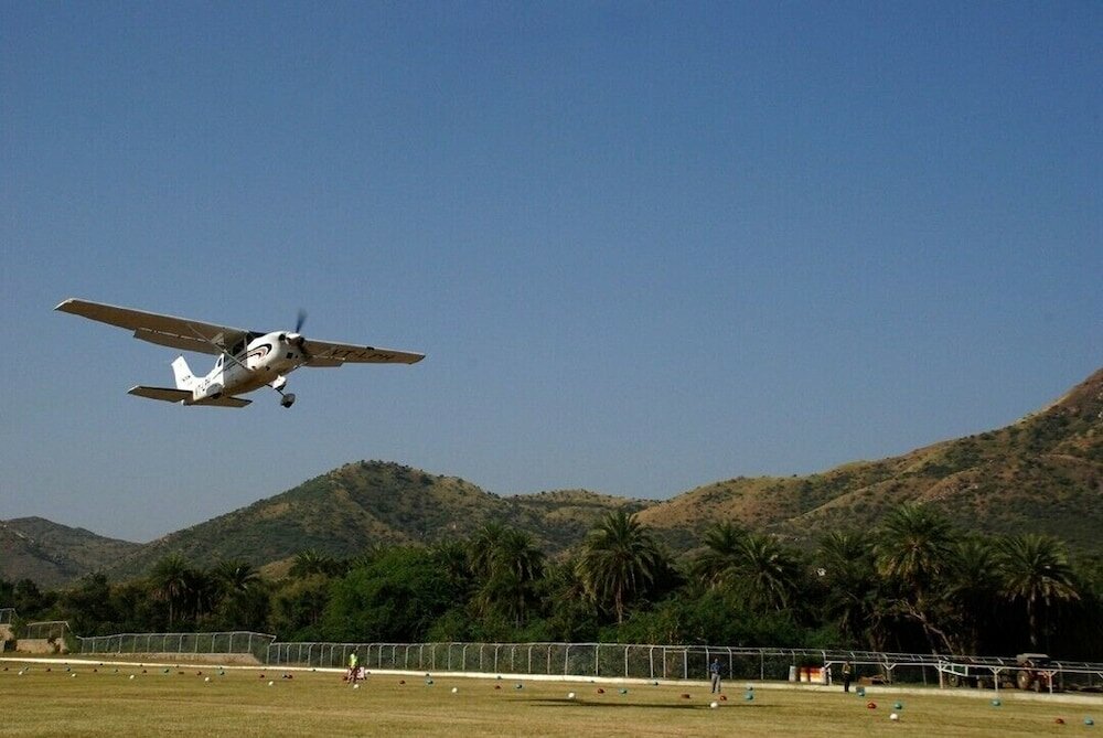 Фото Shikarbadi Hotel