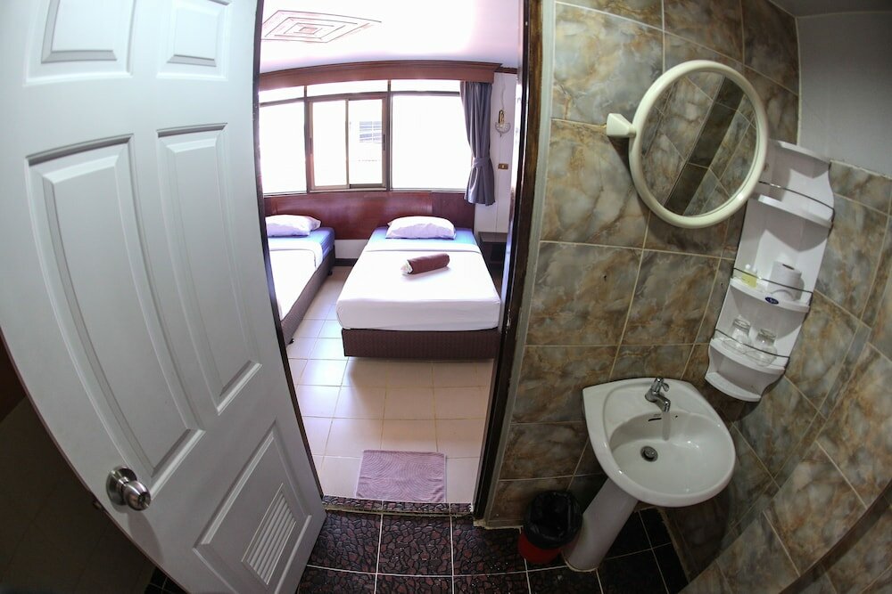 Фото Little Mermaid Guesthouse & Restaurant