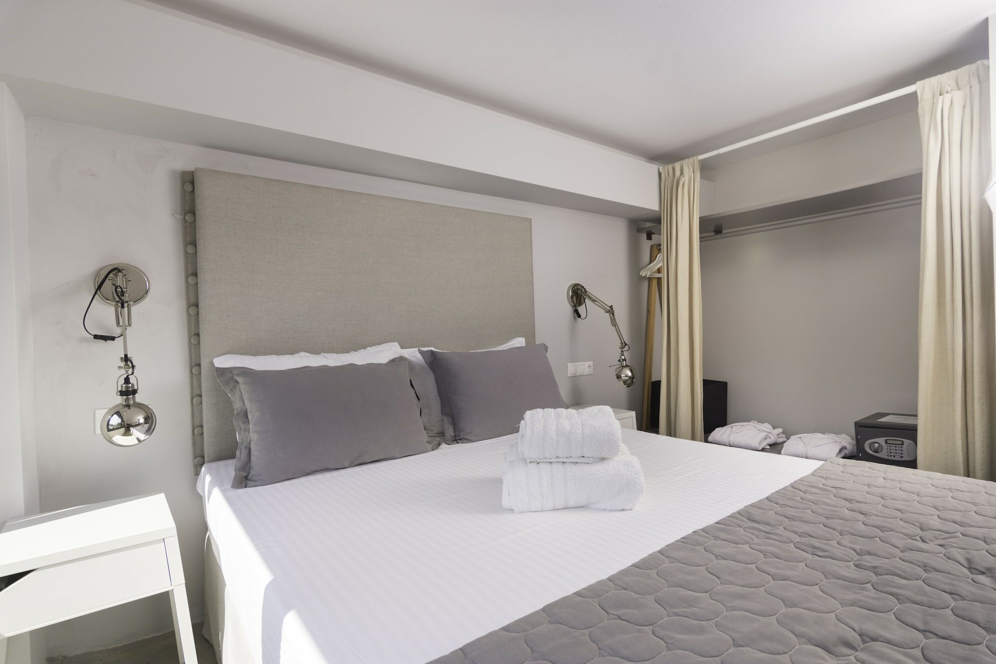 Фото Entechnos Living