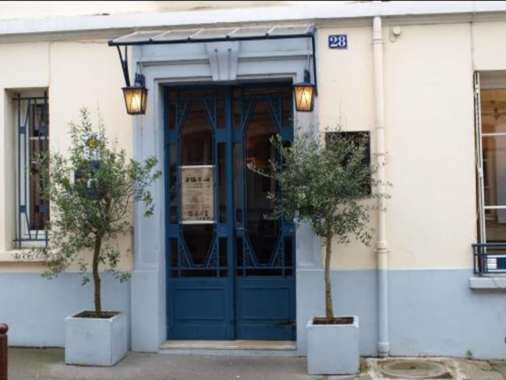 Фото Hôtel Le Home Saint Louis