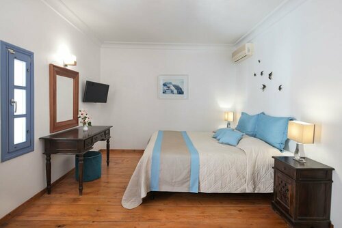 Гостиница Meltemi Suites