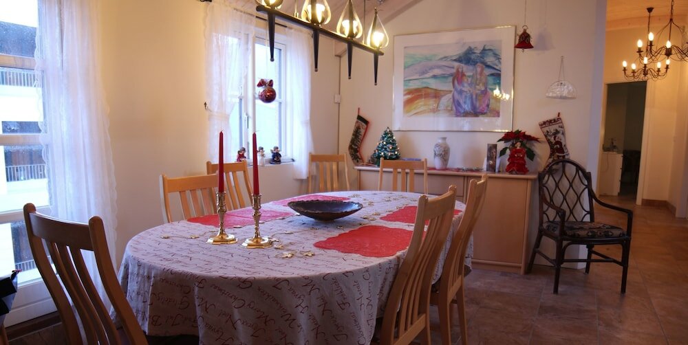 Фото Three Sisters Studio Apartments