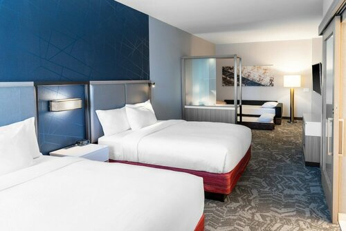 Гостиница SpringHill Suites by Marriott Overland Park Leawood в Оверлэнд Парк