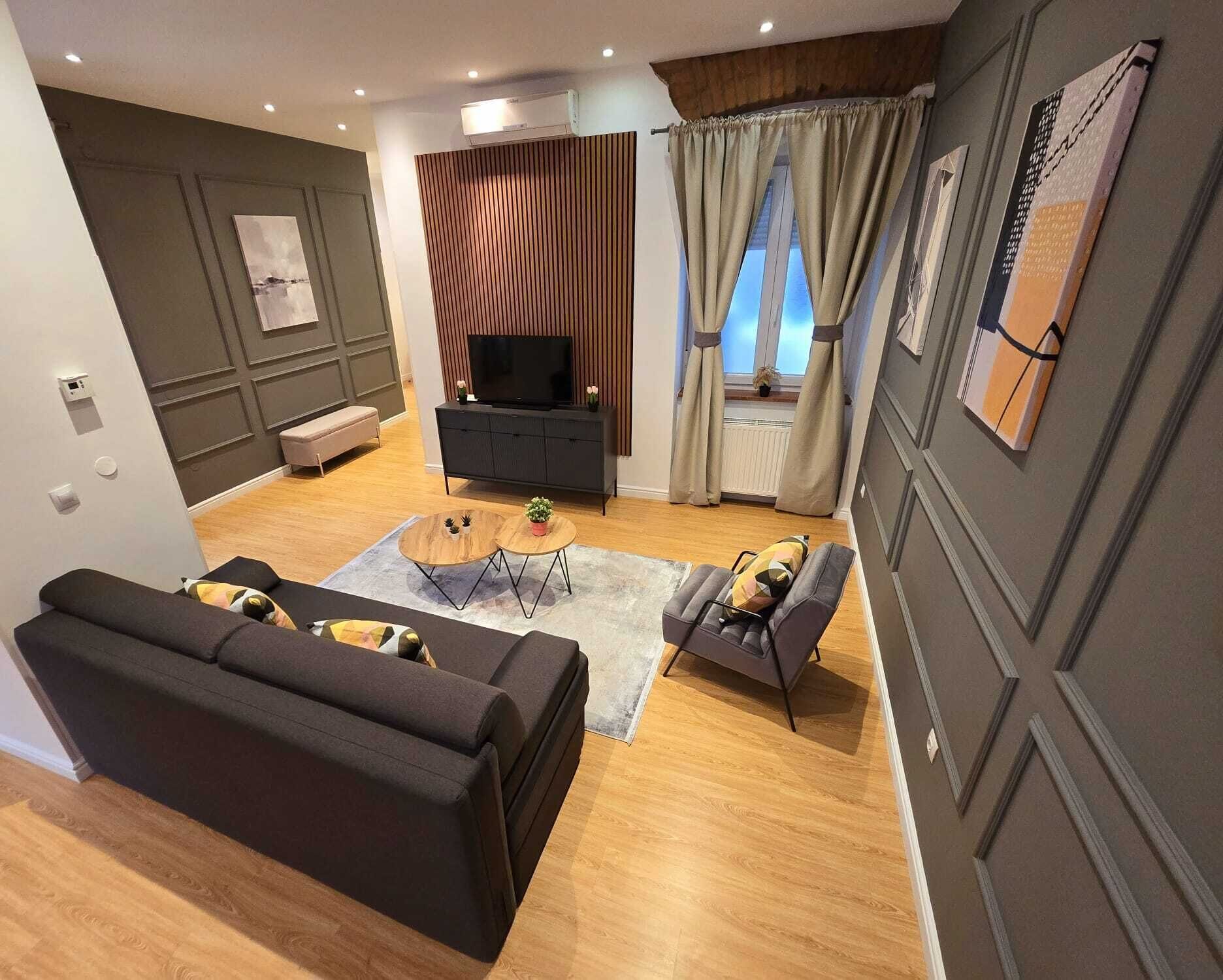 Фото Tesla Boutique Apartments & Rooms