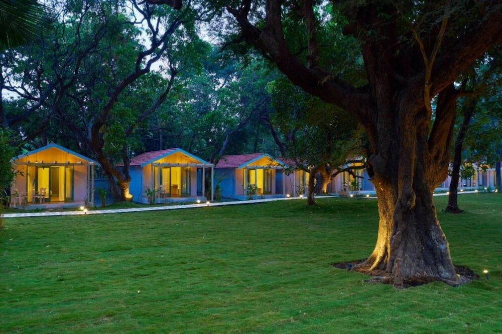 Фото Capital O 29342 Blu Resorts