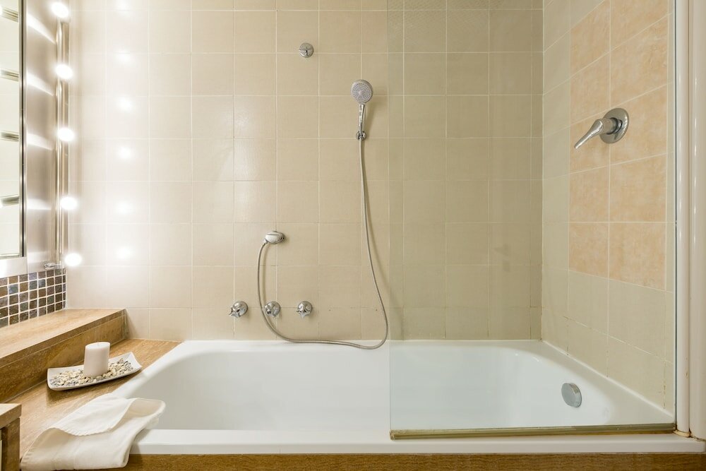 Фото The Imperial Suite