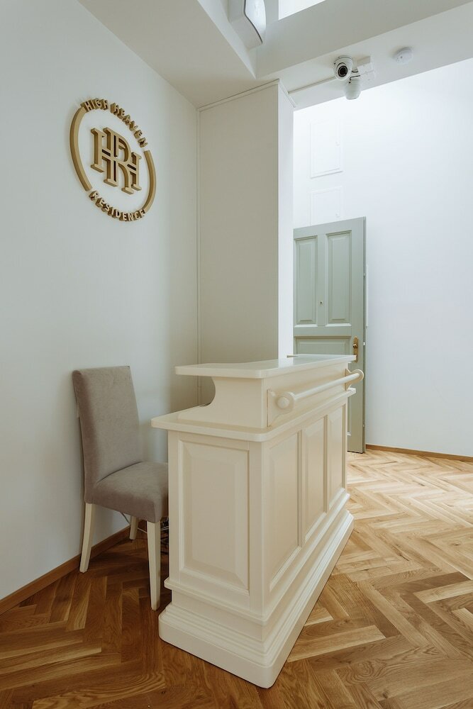 Фото High Heaven Residence