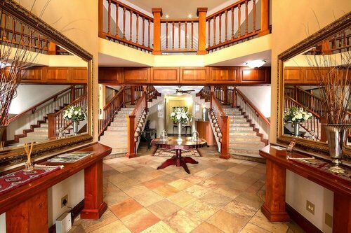 Гостиница Leopardsong Manor