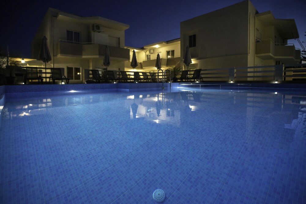 Фото Naiades Luxury Apartments