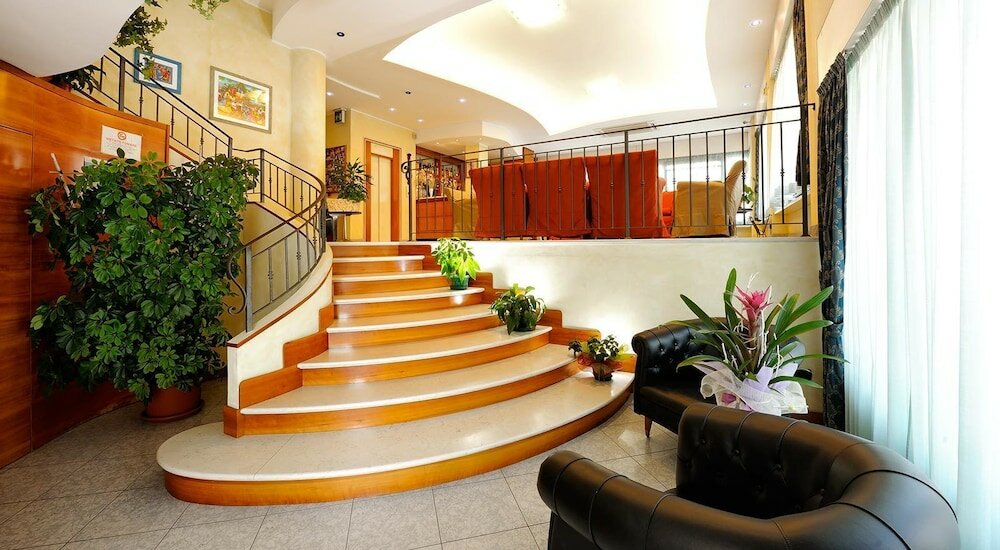 Фото Hotel Mirabel