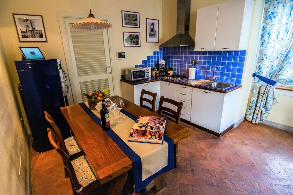 Фото Palazzo Mari