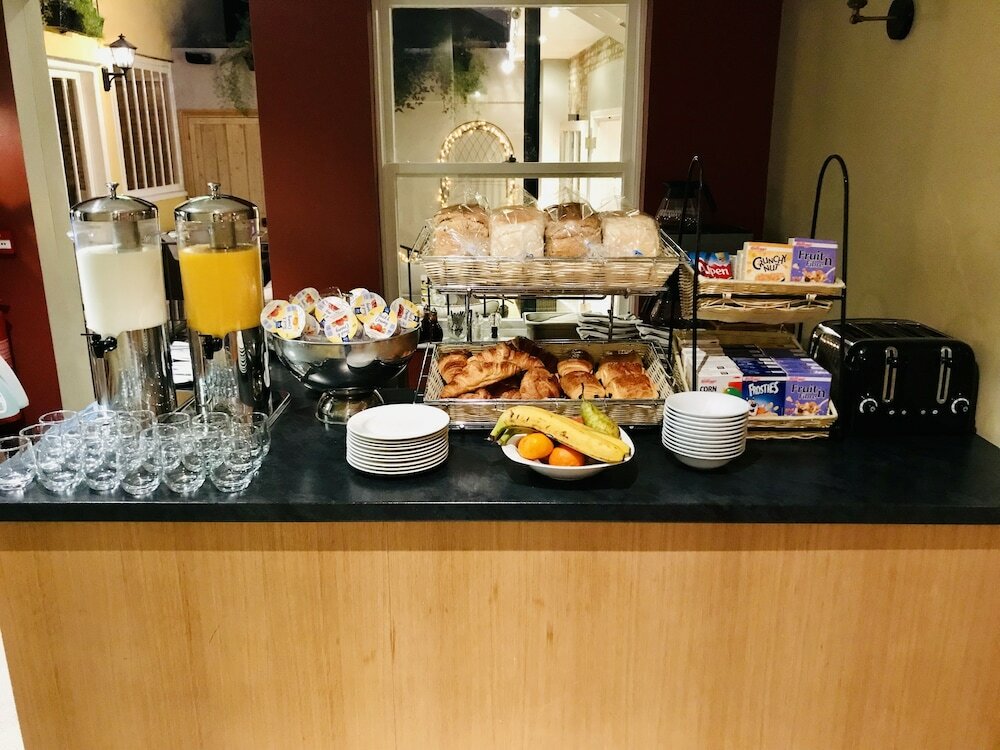 Фото North Hill Hotel