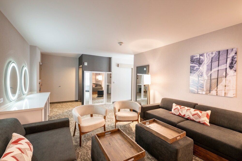 Фото SpringHill Suites by Marriott Colorado Springs Downtown