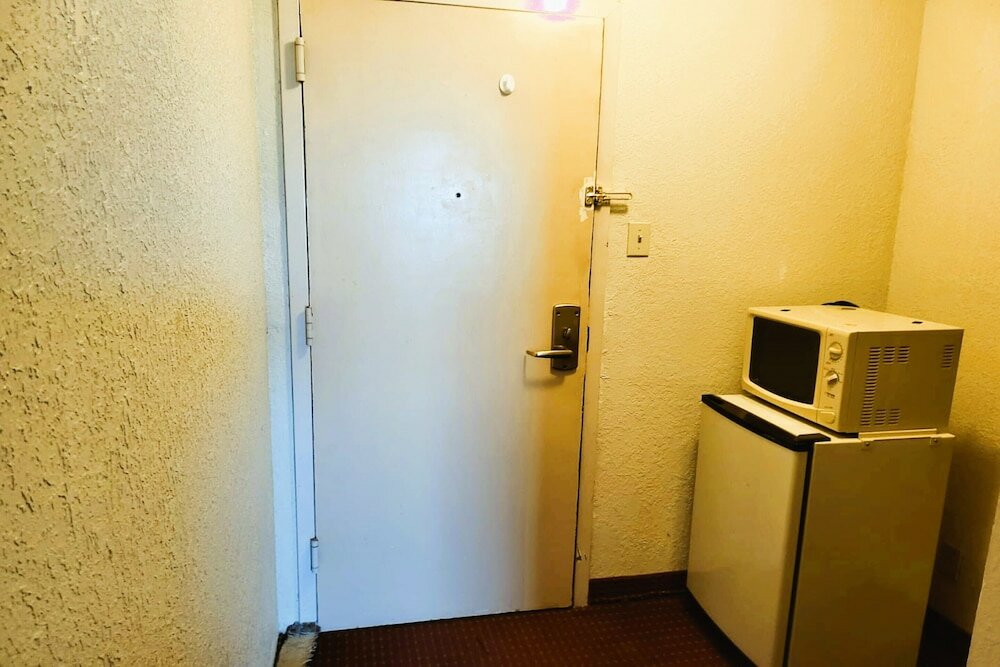 Фото USA Inn Junction City Near Fort Riley