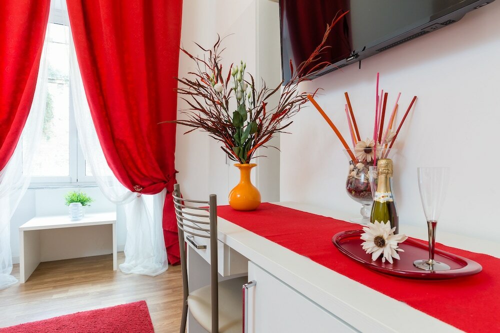 Фото Rione Monti Suites