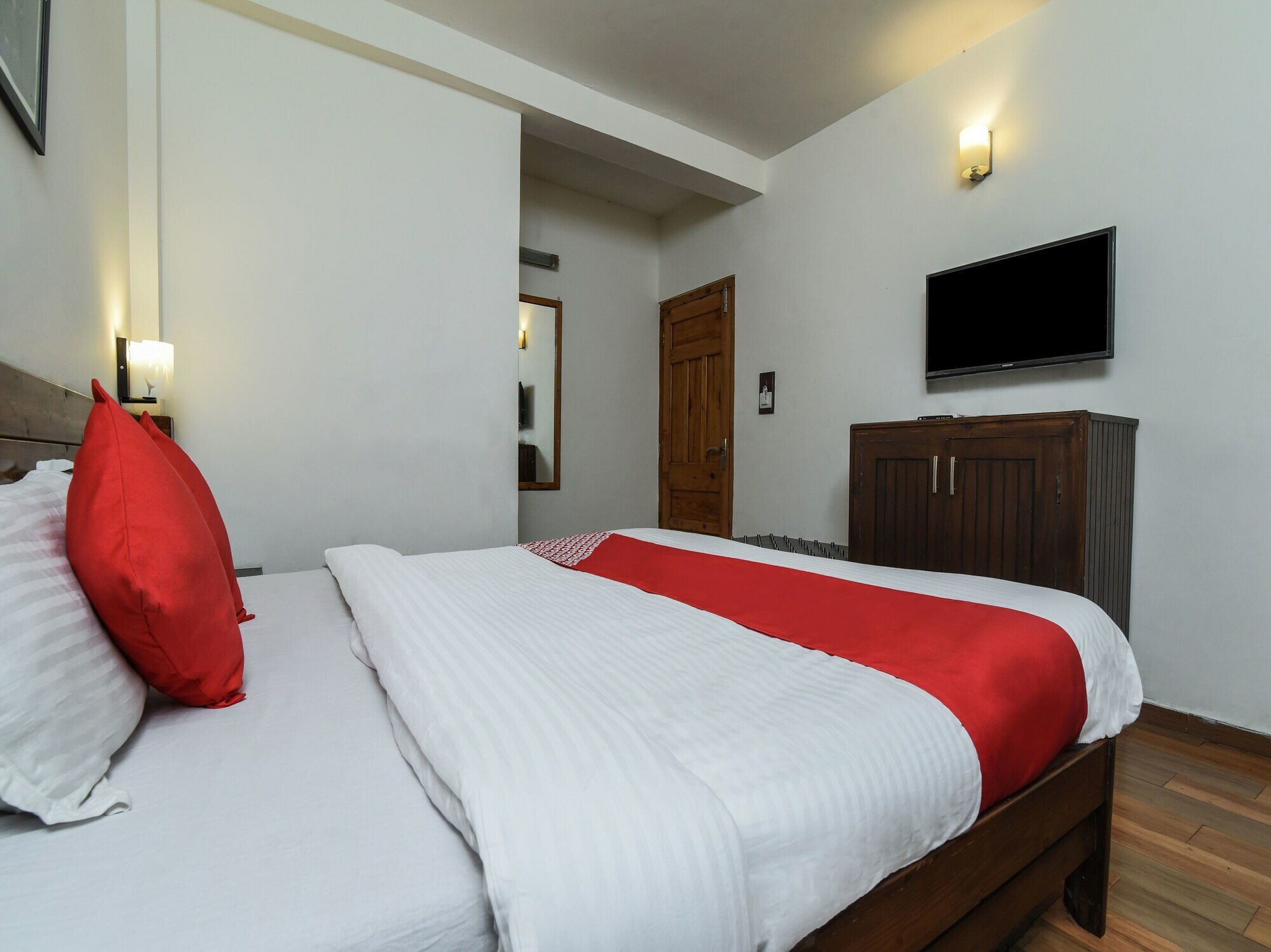 Фото Oyo 13410 Hotel Sunflower