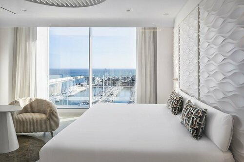Гостиница Hotel Marina Badalona в Бадалоне