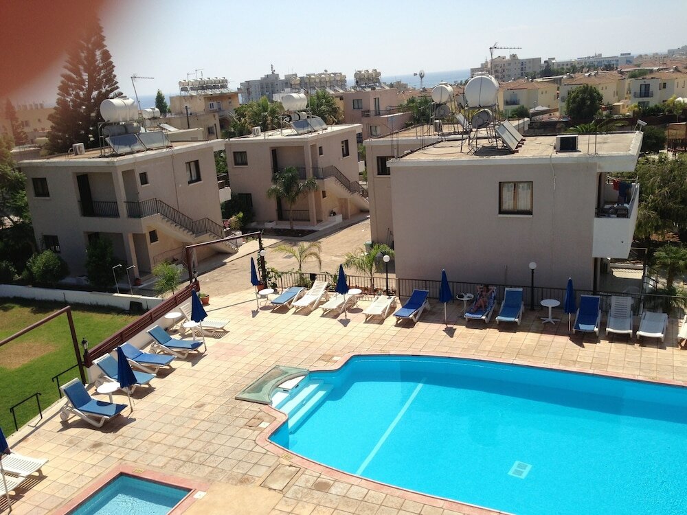 Фото Maricosta Hotel Apartments