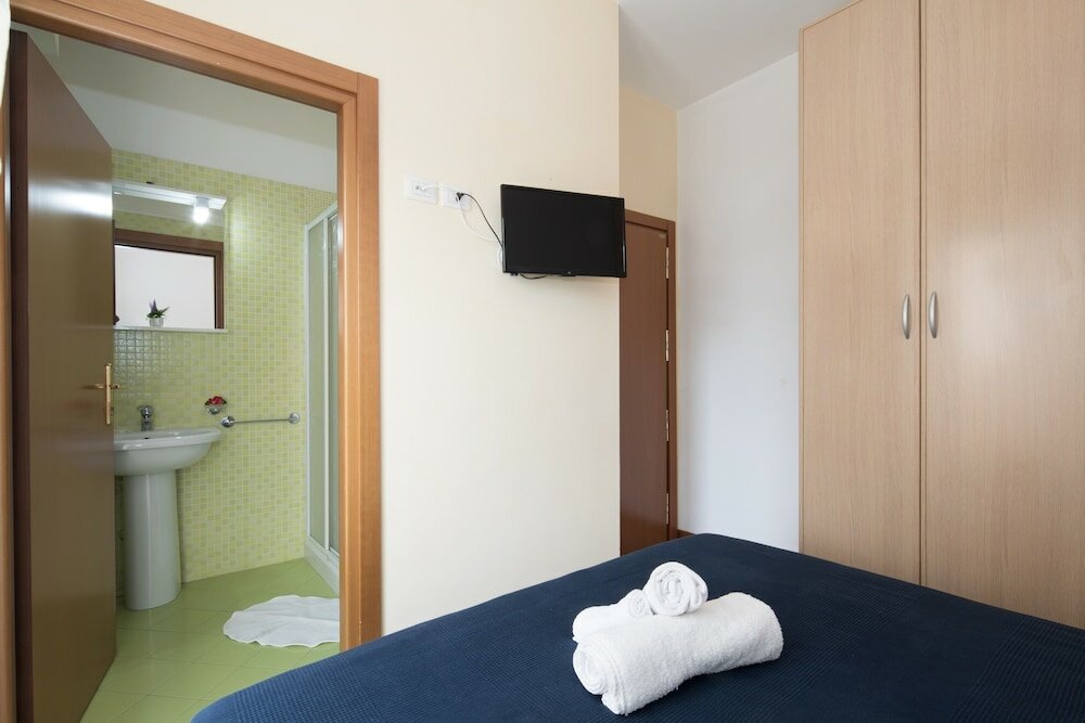 Фото Residence Uno Studio & Suites