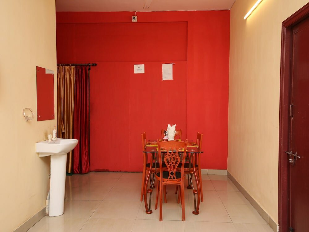 Фото Oyo Flagship 13524 Swapan Guest House