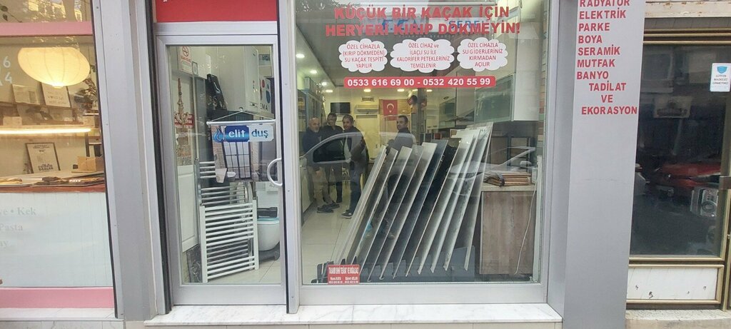 Hardware store Canakkale Ceramics, Istanbul, photo