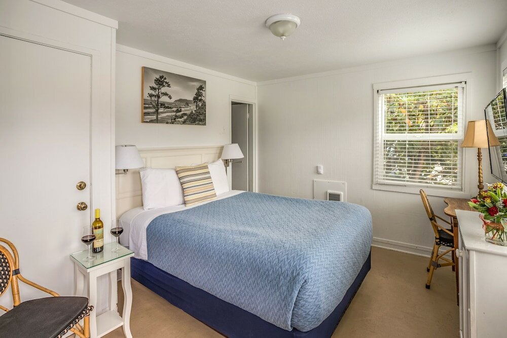 Фото Cannon Beach Hotel Collection