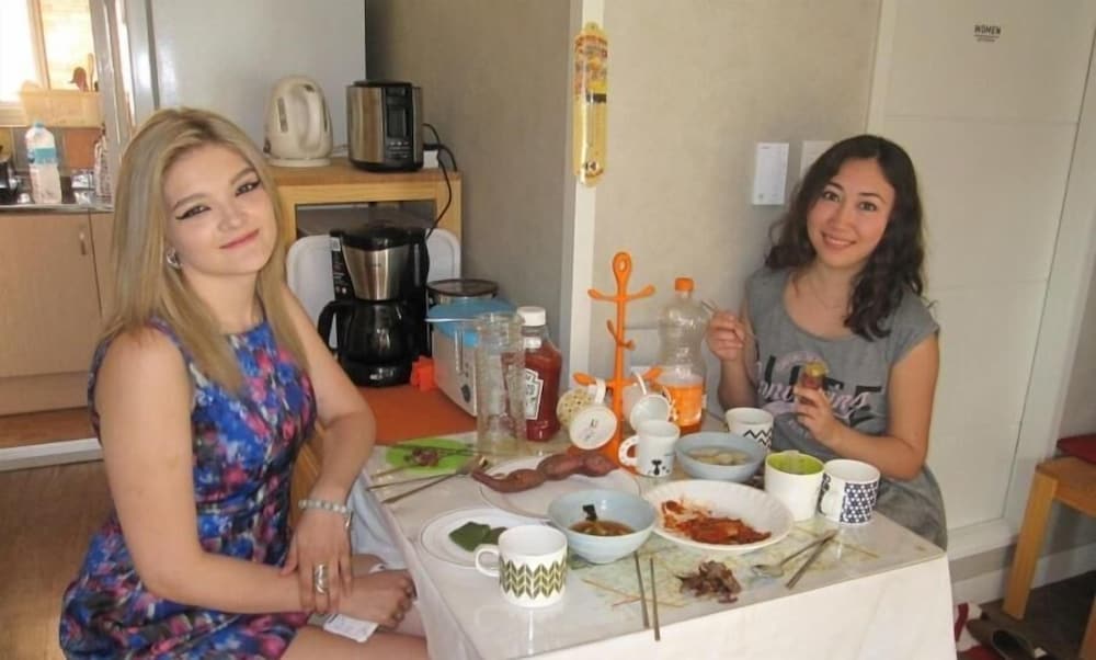 Фото Br. Guesthouse Hongdae