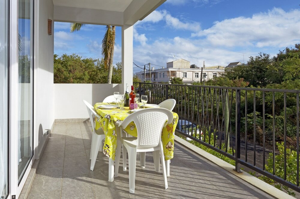 Фото Villa Alexis Self Catering