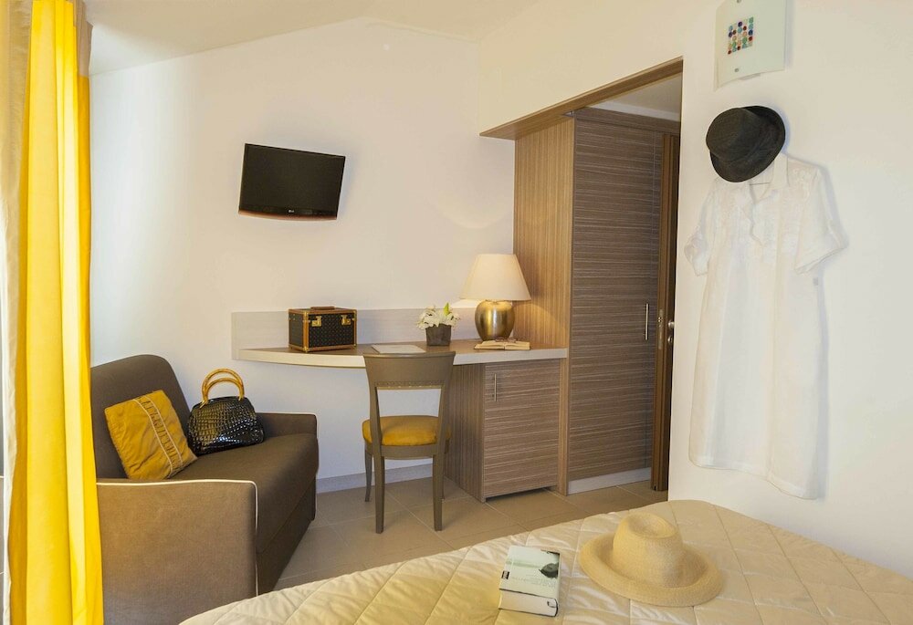 Фото Hotel Mariver