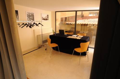 Фото Ucciardhome Hotel