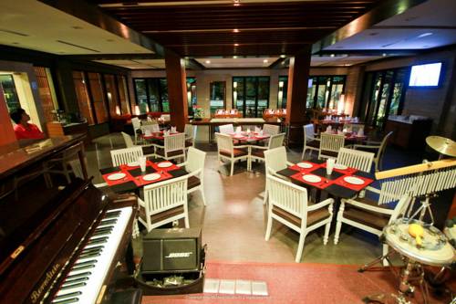 Фото Navarat Heritage Hotel