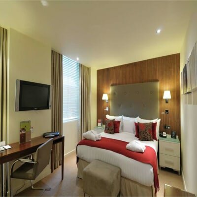 Фото DoubleTree by Hilton London - West End