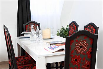 Фото The Queen Luxury Apartments - Villa Gemma