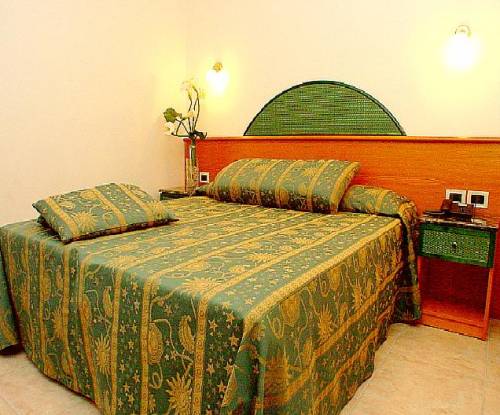 Фото Hotel Mediterraneo