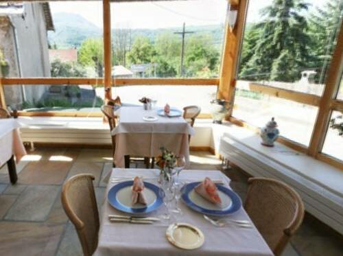 Гостиница Hotel Les Chenets в Гапе